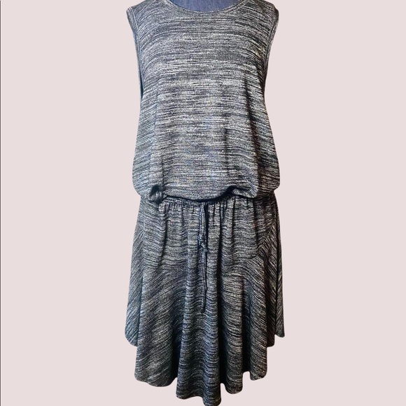 Mossimo Supply Co. Dresses & Skirts - Mossimo Heathered Black & Gray Drawstring Dress w/Pockets!